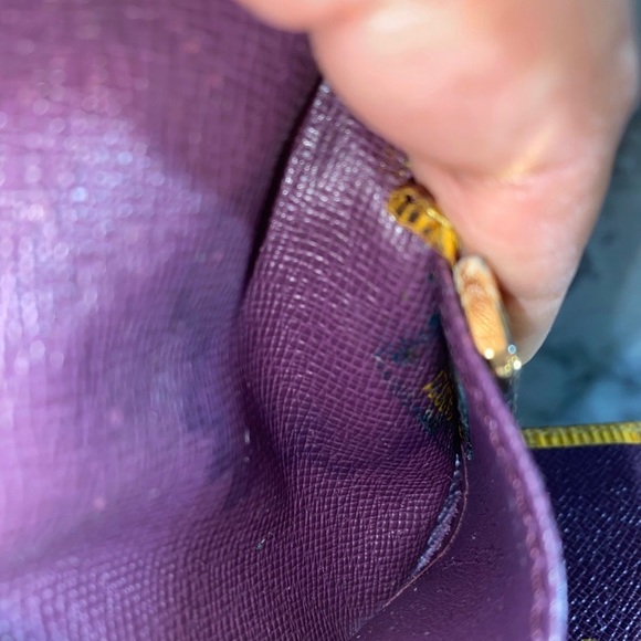 Authentic Louis Vuitton Epi Keyholder Yellow Leather Vintage - Picture 10 of 12